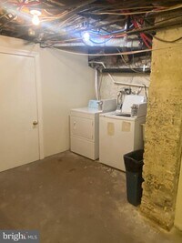 245 S 10th St photo'