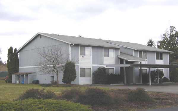 9818 132nd Street Ct E in Puyallup, WA - Building Photo - Building Photo