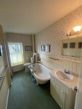 56 Arthur St N in Guelph, ON - Building Photo - Building Photo