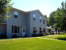 1706 Lincoln Ave in Montevideo, MN - Building Photo