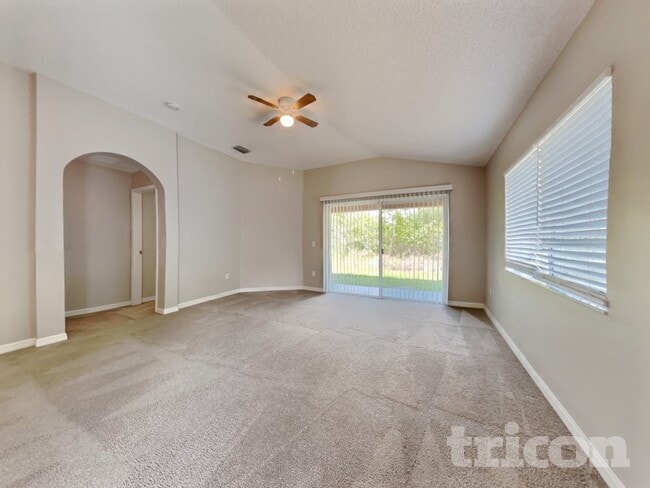 12940 Fieldmoor Ct in Riverview, FL - Building Photo - Building Photo