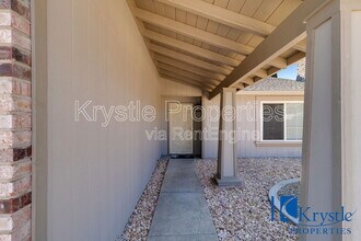 225 Millbrook Way in Vacaville, CA - Building Photo - Building Photo