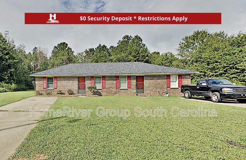 62 Colts Run Ct in Dalzell, SC - Building Photo