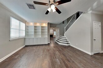 7103 Kirkglade Ct in Houston, TX - Building Photo - Building Photo