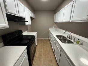 722 Stonecroft Cir in Edmond, OK - Building Photo - Building Photo