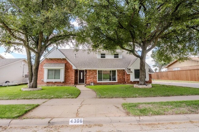 4306 Briar Cliff Dr in Wichita Falls, TX - Building Photo - Building Photo