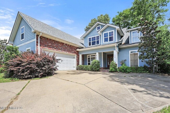 property at 114 Parkway Cove