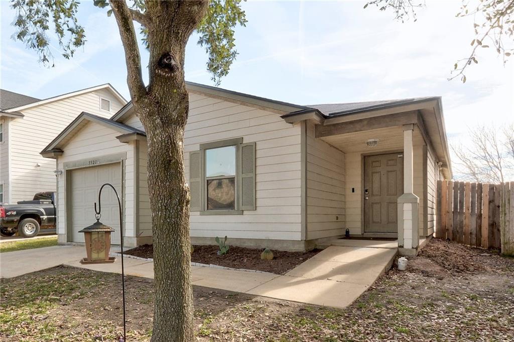 5521 War Admiral Dr in Austin, TX - Building Photo