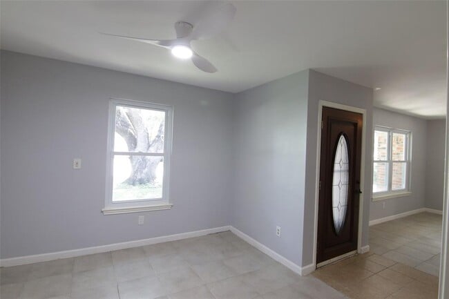 2111 Adams St in Missouri City, TX - Building Photo - Building Photo
