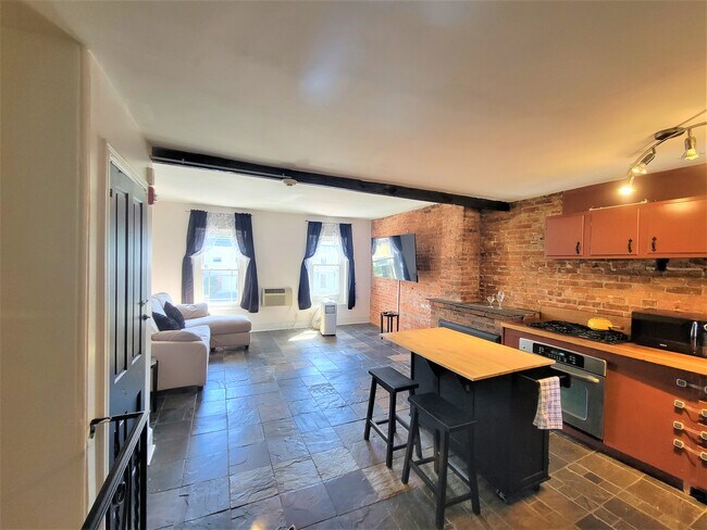 3215 Hamilton St in Philadelphia, PA - Foto de edificio - Building Photo