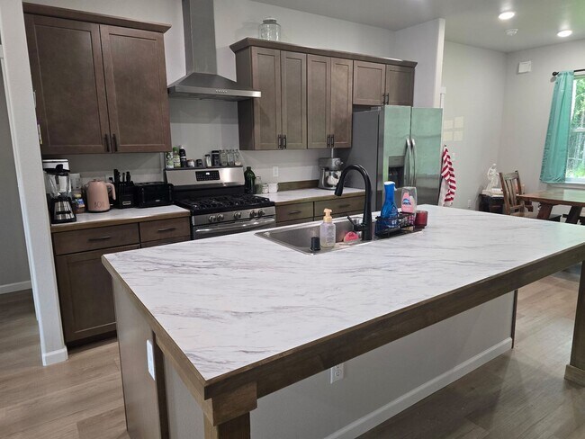 640 Wortham Ave in Kenai, AK - Building Photo - Building Photo