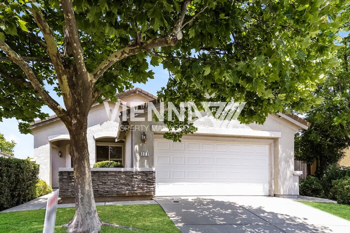 232 Fremantle Ct in Roseville, CA - Building Photo