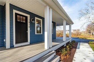 1810 Kingstown Rd in South Kingstown, RI - Foto de edificio - Building Photo