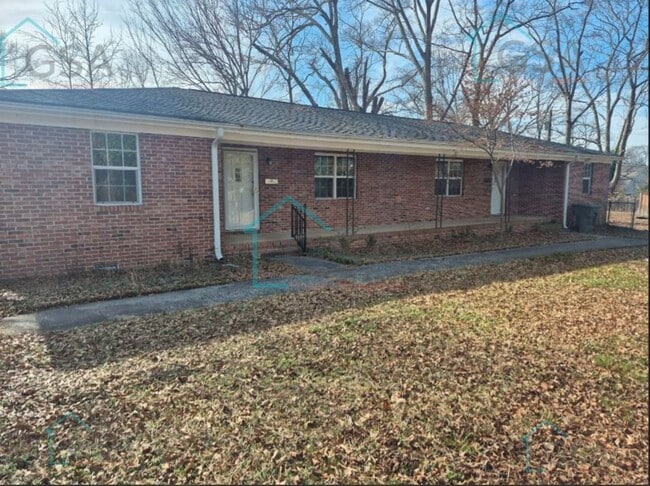 property at 106 Keowee Ave