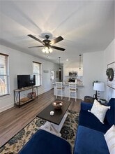 851 S One Mile Rd in Fayetteville, AR - Foto de edificio - Building Photo