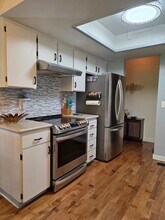 12504 SE Stark St, Unit Andrea Terrace Condo in Portland, OR - Building Photo - Building Photo