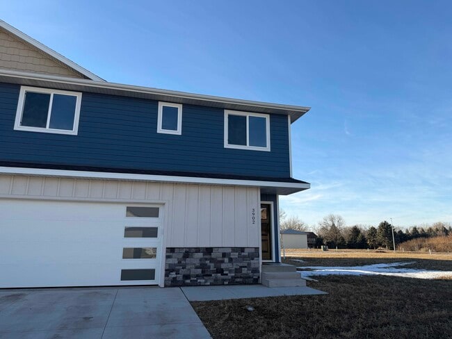 property at 3902 S Caballo Ct