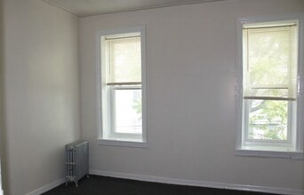 580 E 93rd St in Brooklyn, NY - Foto de edificio - Building Photo