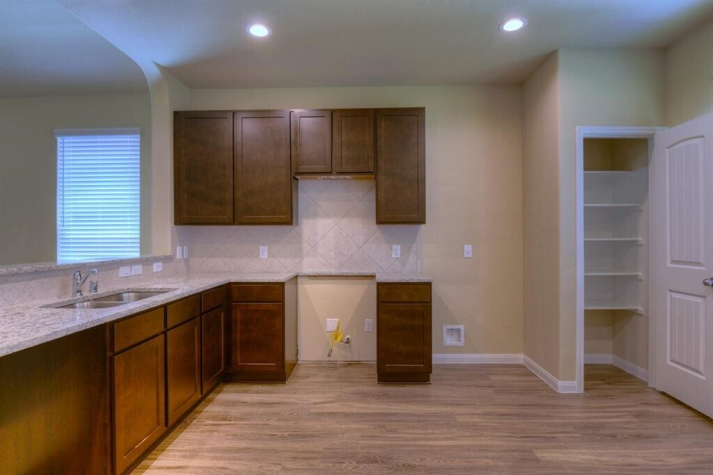 3213 Buttercup Dr in Texas City, TX - Building Photo