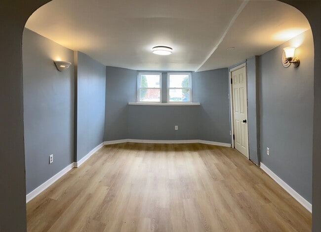 3755 S Winchester Ave, Unit Garden Unit