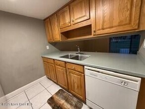 153 San Paulo Cir in West Melbourne, FL - Building Photo - Building Photo