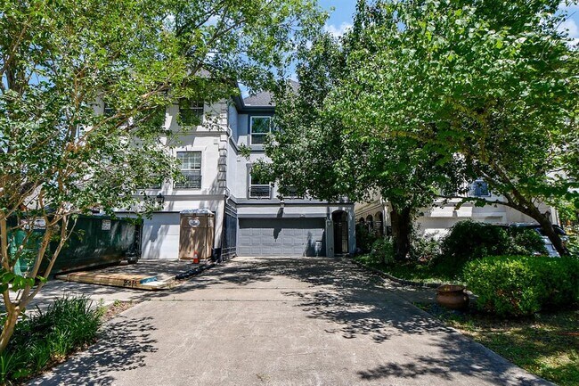 property at 1807 Elmen St