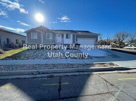 310 E 300 S in Lehi, UT - Building Photo