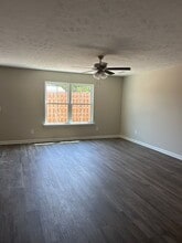 19 Timber Circle in Manchester, TN - Building Photo - Building Photo