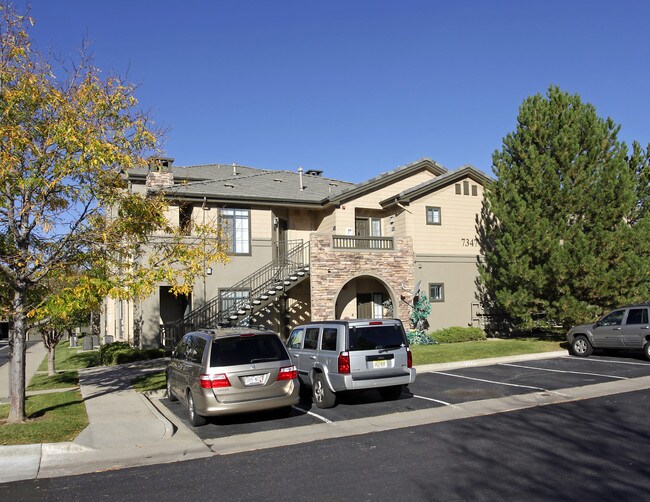Camden Lakeway in Lakewood, CO - Building Photo - Building Photo