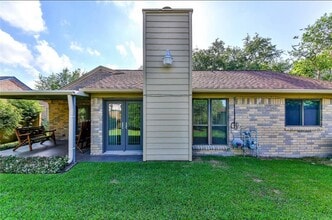 1511 Brook Meadow Dr in La Porte, TX - Building Photo - Building Photo