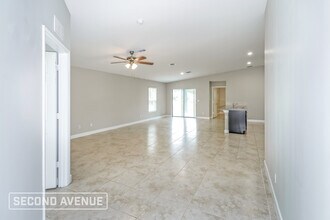 370 Mott St SW in Palm Bay, FL - Building Photo - Building Photo