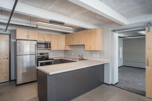 The Howard Apartments in Eau Claire, WI - Building Photo