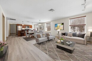 The Bradford in Syracuse, NY - Building Photo