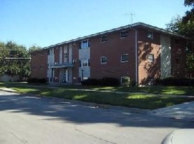 1105-1112 E Merchant Apartments