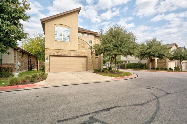 property at 2001 Faro Dr