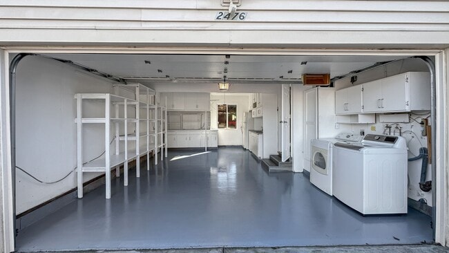 2476 Fiji Way in San Leandro, CA - Building Photo - Building Photo