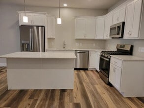 605 White Chapel Rd in Lancaster, PA - Building Photo - Building Photo