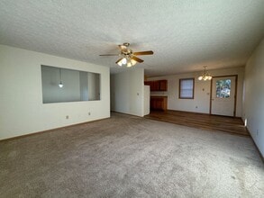 15350 Top Dr in St. Robert, MO - Building Photo - Building Photo