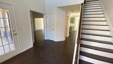 710 Treadstone Ct in Suwanee, GA - Building Photo - Building Photo