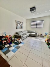 8024 NW 105th Ave in Doral, FL - Building Photo - Building Photo