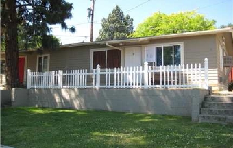 Windmill Apartments in The Dalles, OR - Building Photo