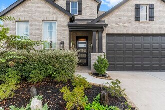 17151 Sandstone St in Conroe, TX - Building Photo - Building Photo