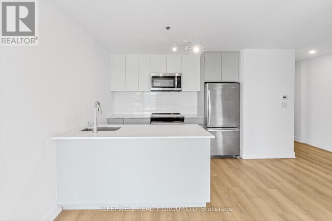 1354 Carling Ave in Ottawa, ON - Building Photo - Building Photo