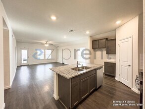 712 Smokey Trail in Princeton, TX - Foto de edificio - Building Photo