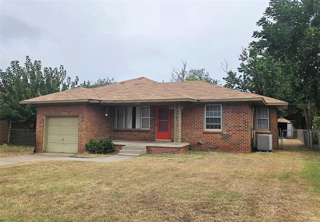 2029 Brighton Ave in The Village, OK - Building Photo - Building Photo