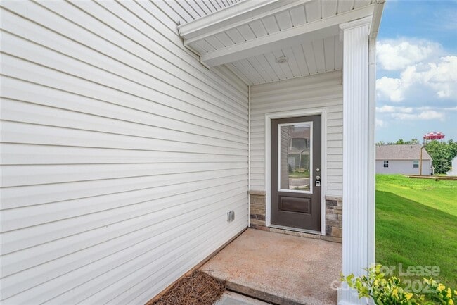 2238 Transatlantic Ave in Charlotte, NC - Building Photo - Building Photo