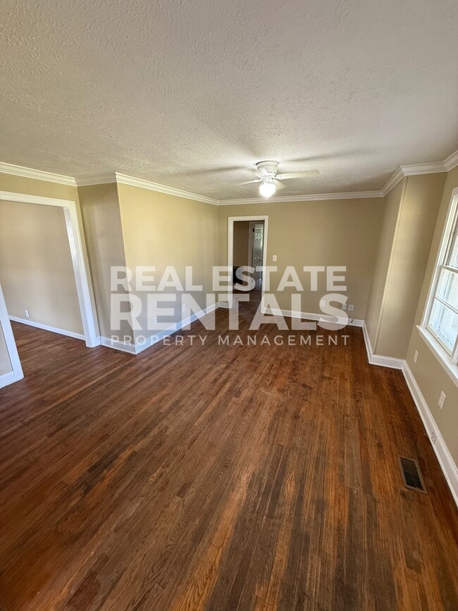 4201 Oliver Dr in Rainbow City, AL - Building Photo - Building Photo