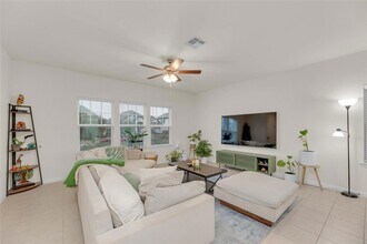 16900 Adoro Dr in Manor, TX - Building Photo - Building Photo