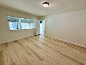 1406 S Saltair Ave in Los Angeles, CA - Building Photo - Building Photo