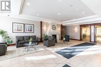 2545 Erin Centre Blvd in Mississauga, ON - Building Photo - Building Photo